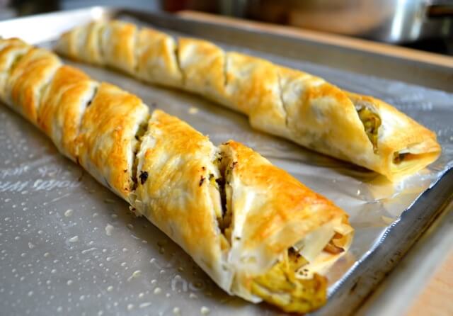 chicken phyllo roll
