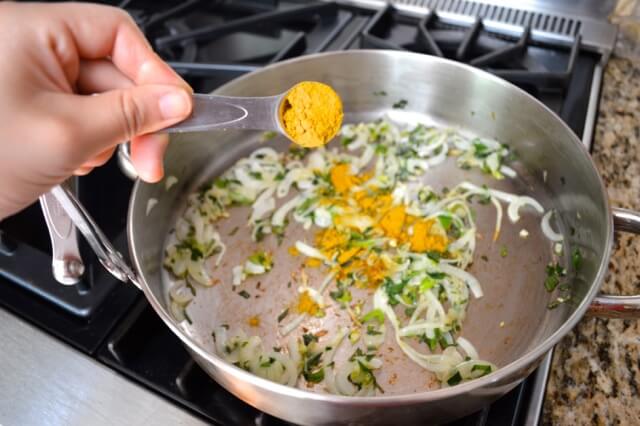 curry-onions-scallion