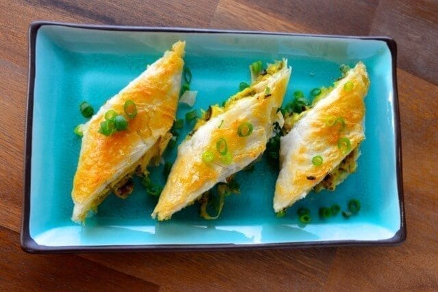 chicken phyllo roll