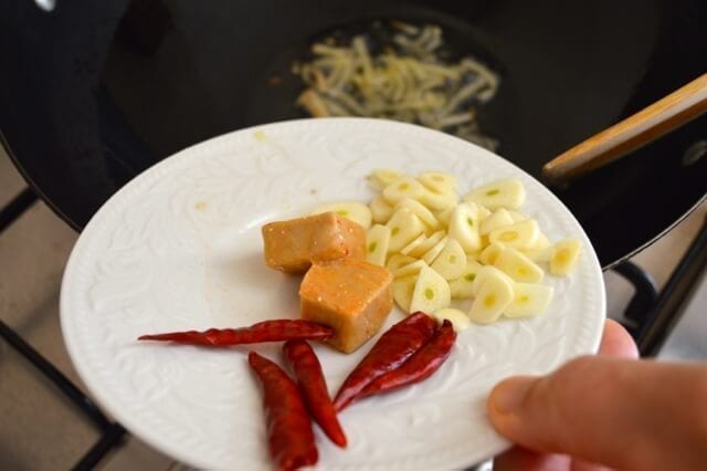 Stir Fried Water Spinach with Fermented Tofu, by bmeteor.aiodimecu.cf