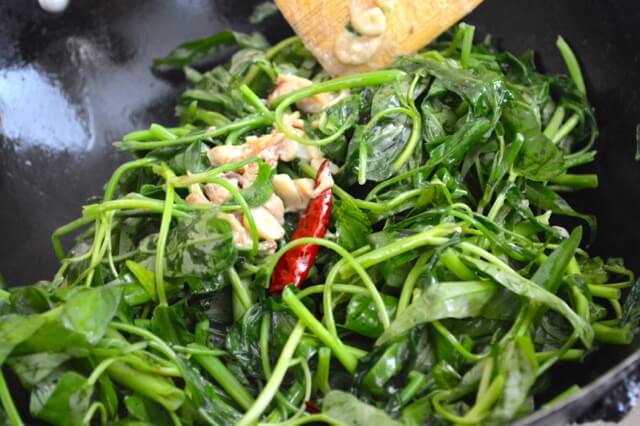 Stir Fried Water Spinach with Fermented Tofu, by bmeteor.aiodimecu.cf