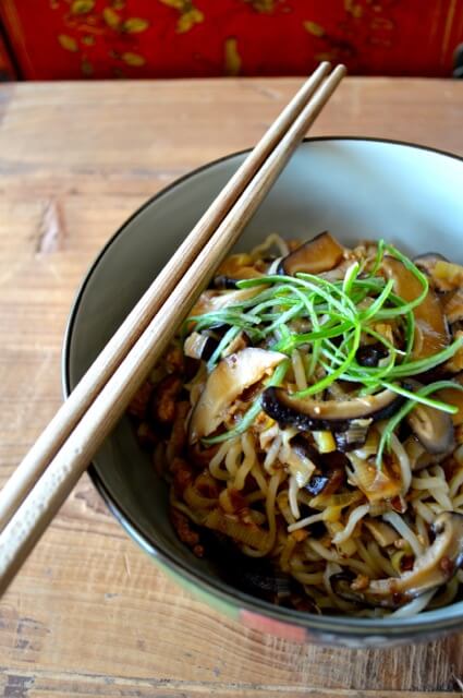 Easy Mushroom Noodle Stir fry, by bmeteor.aiodimecu.cf