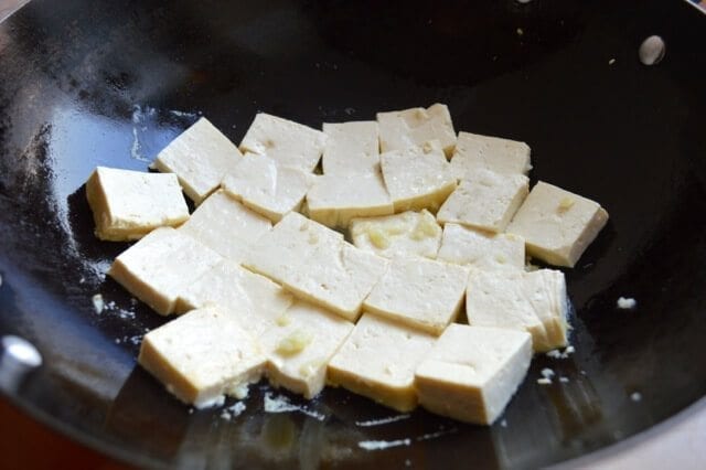 Quick and Easy Braised Tofu (Hongshao Dofu) by bmeteor.aiodimecu.cf