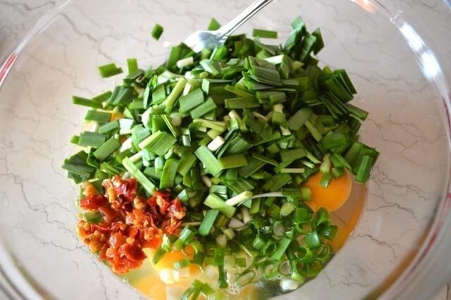 Chinese Chive Frittata with Tomatoes by bmeteor.aiodimecu.cf