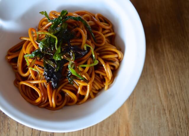 Chinese Vegan Recipes - Soy Scallion Shanghai Noodles (Cong You Ban Mian), by bmeteor.aiodimecu.cf