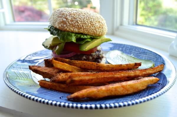 Burger and Homemade Fries by bmeteor.aiodimecu.cf
