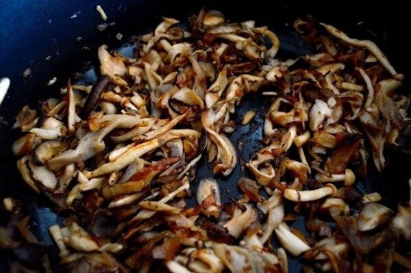 Roast Chicken on Wild Mushroom Sticky Rice "Risotto" by bmeteor.aiodimecu.cf