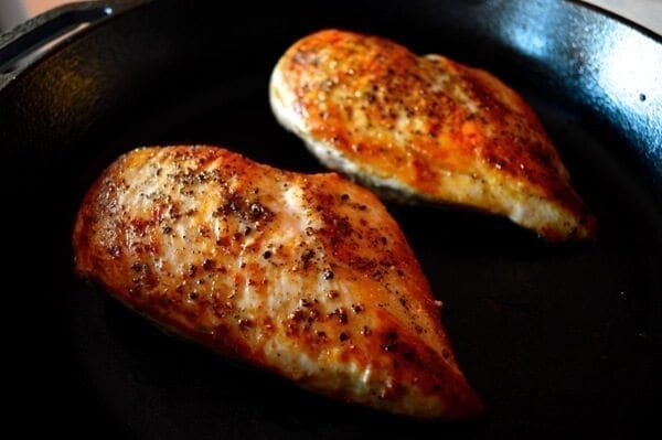 Seared chicken breast by bmeteor.aiodimecu.cf