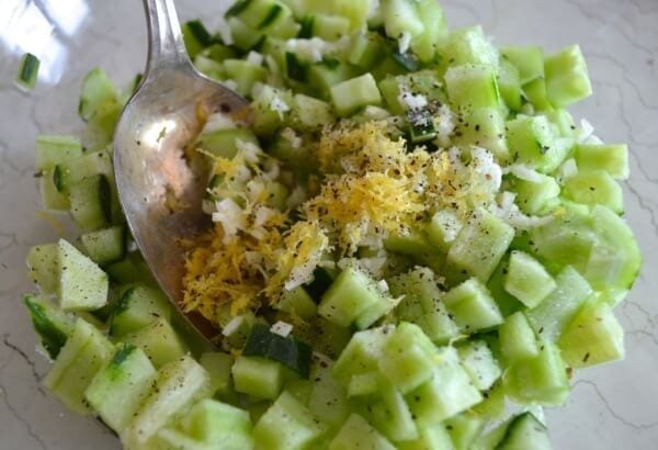 Cucumber Yogurt Sauce by bmeteor.aiodimecu.cf