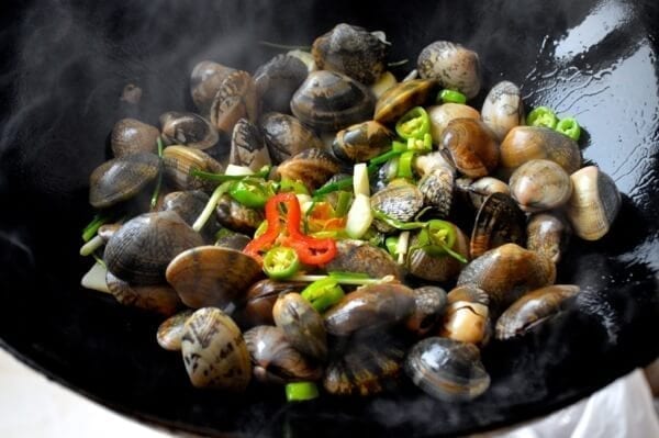 Stir-Fried Fresh Clams in Black Bean Sauce by bmeteor.aiodimecu.cf