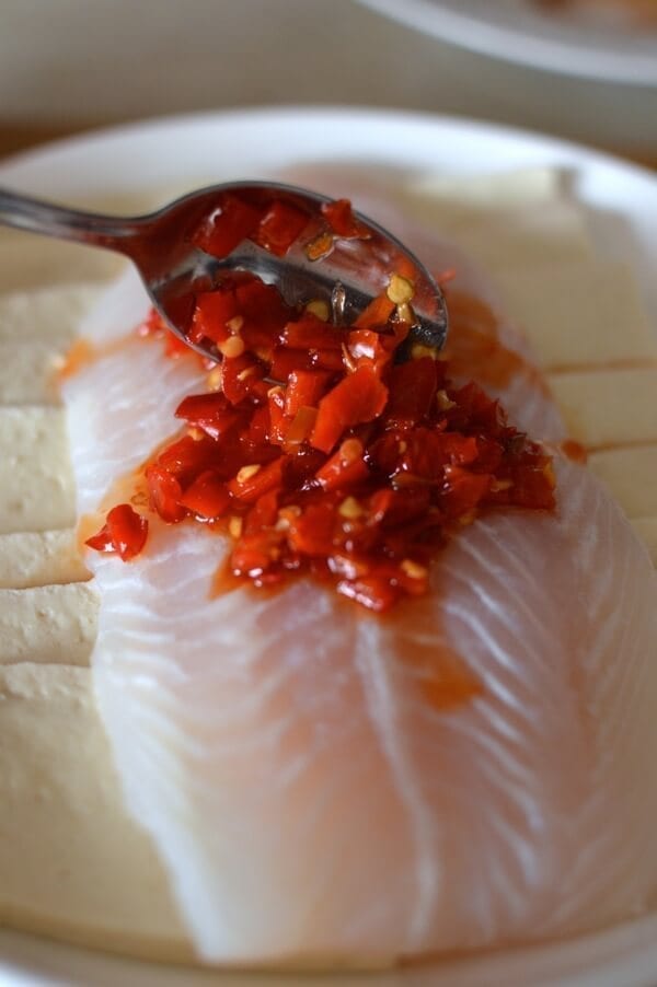 Hunan Steamed Fish with Salted Chilies - Duo Jiao Yu, by bmeteor.aiodimecu.cf