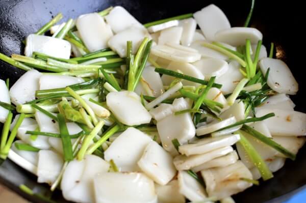 Steak and Scallion Rice Cake Stir-Fry by bmeteor.aiodimecu.cf