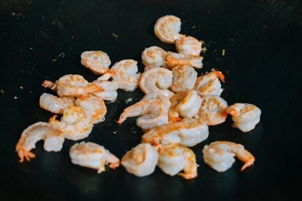 Thai Basil Shrimp Fried Rice - Easy Thai Food , by bmeteor.aiodimecu.cf