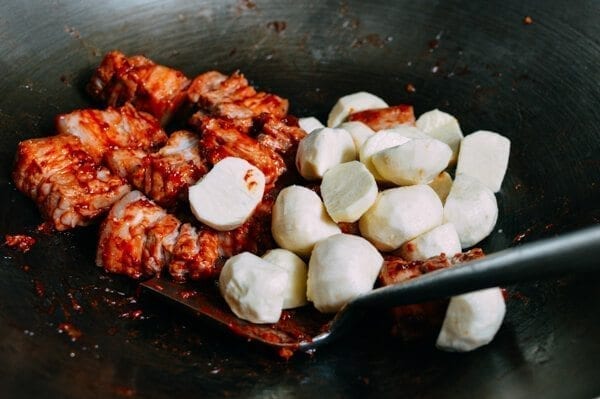 Cantonese Style Braised Pork Belly with Arrowroot, by bmeteor.aiodimecu.cf