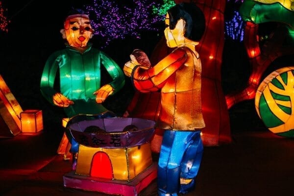 Lifesize Lanterns - Chengdu Temple Fair, Chinese New Year Celebration, by bmeteor.aiodimecu.cf