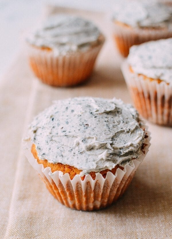 Peanut Butter Cupcakes w/ Black Sesame Frosting, by bmeteor.aiodimecu.cf