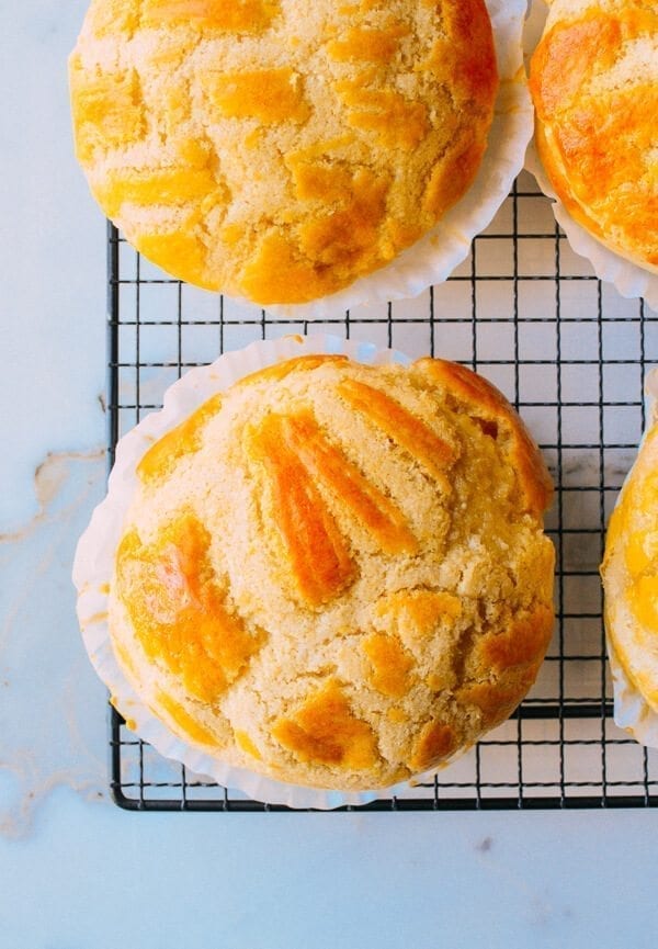 Pineapple Buns, by bmeteor.aiodimecu.cf