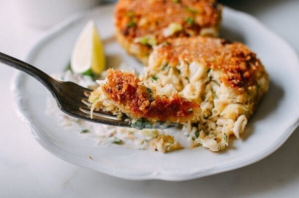 Sesame Panko Crab Cakes with Cilantro Lime Tartar Sauce, by bmeteor.aiodimecu.cf