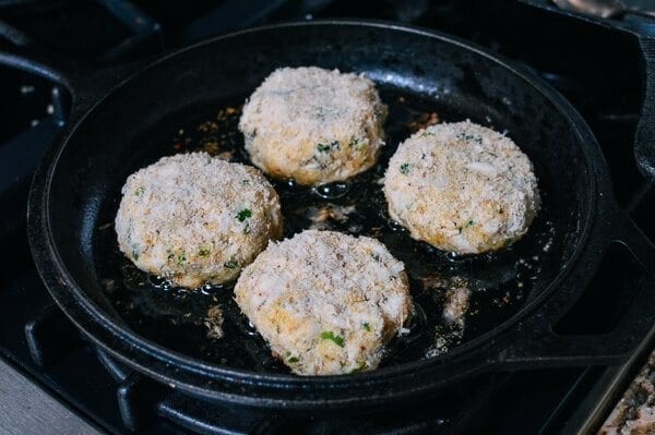 Sesame Panko Crab Cakes with Cilantro Lime Tartar Sauce, by bmeteor.aiodimecu.cf