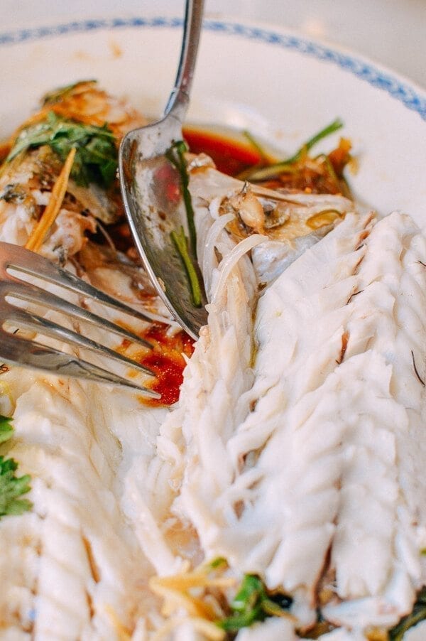 How to serve a Chinese Steamed Whole Fish, by bmeteor.aiodimecu.cf