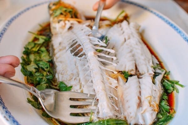 How to serve a Chinese Steamed Whole Fish, by bmeteor.aiodimecu.cf