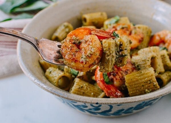 Thai Basil Pesto Pasta with Spicy Shrimp, by bmeteor.aiodimecu.cf