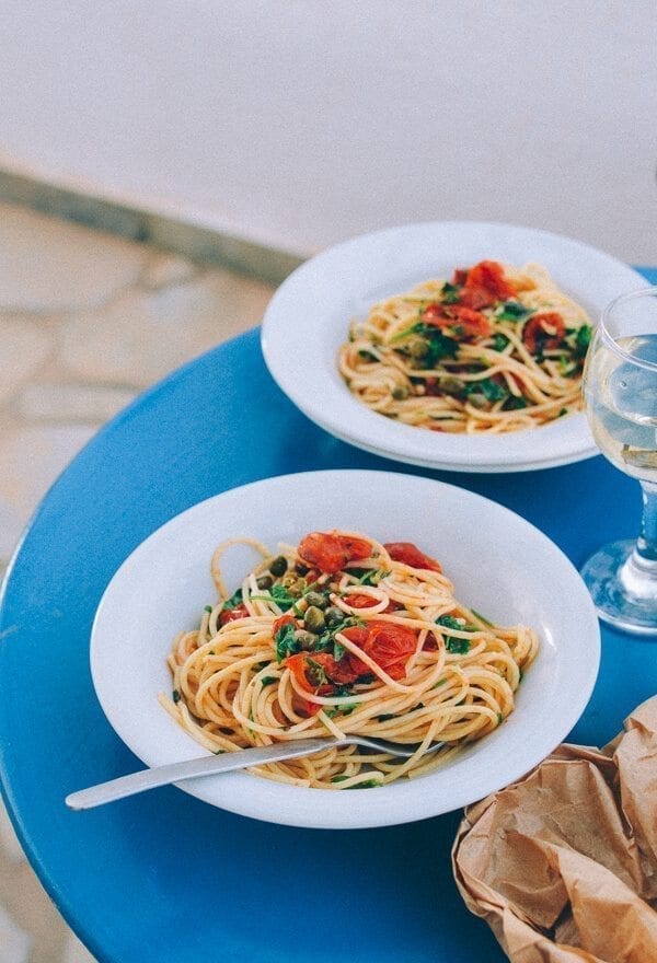 Spaghetti with Tomatoes, Capers, Mint & Parsley, by bmeteor.aiodimecu.cf