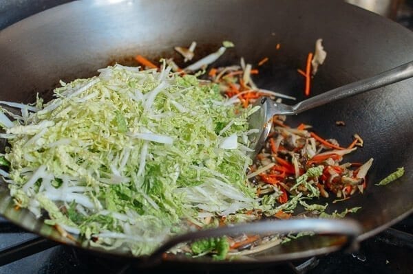 Adding shredded napa cabbage, by bmeteor.aiodimecu.cf