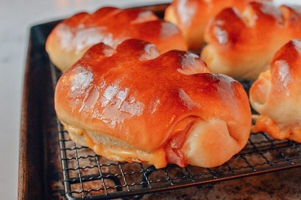 Ham and Cheese Buns, A Chinese Bakery Treat, by bmeteor.aiodimecu.cf