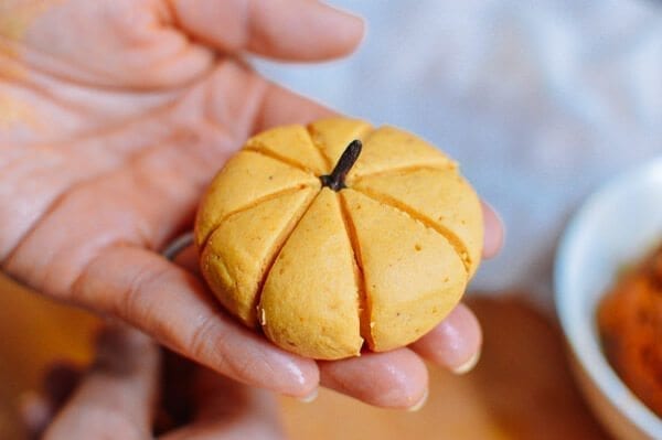 Pumpkin Mochi with Pumpkin Filling, by bmeteor.aiodimecu.cf