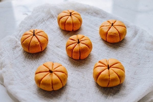 Pumpkin Mochi with Pumpkin Filling, by bmeteor.aiodimecu.cf