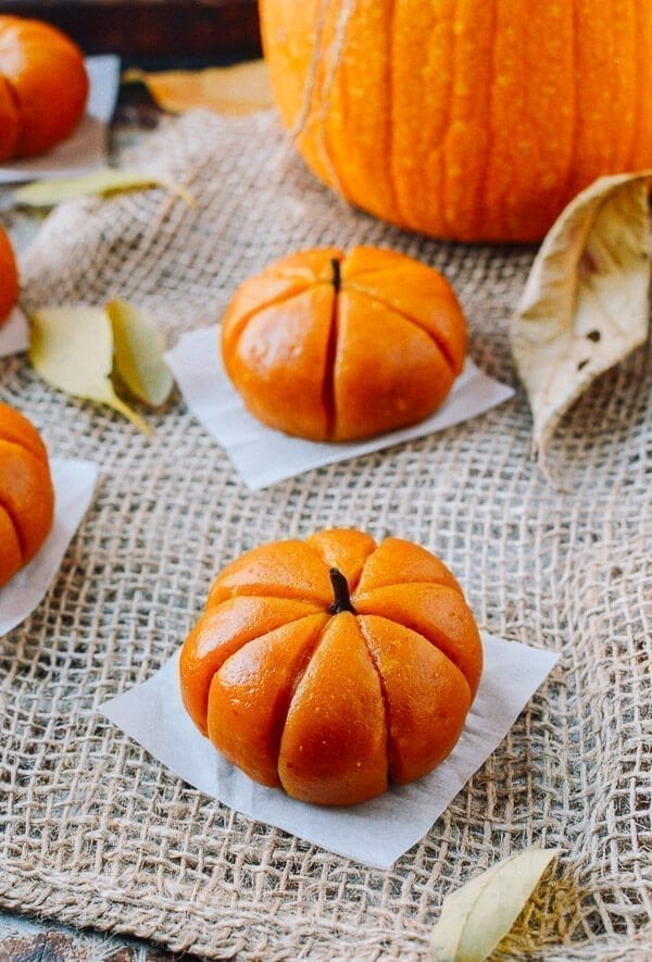 Pumpkin Mochi with Pumpkin Filling
