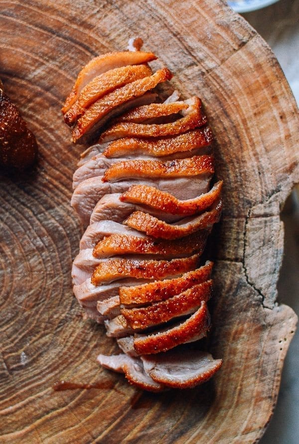 Slices of seared duck breast with crispy skin, by bmeteor.aiodimecu.cf