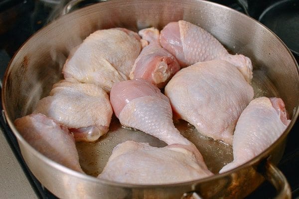 Chicken legs and thighs in pan, by bmeteor.aiodimecu.cf