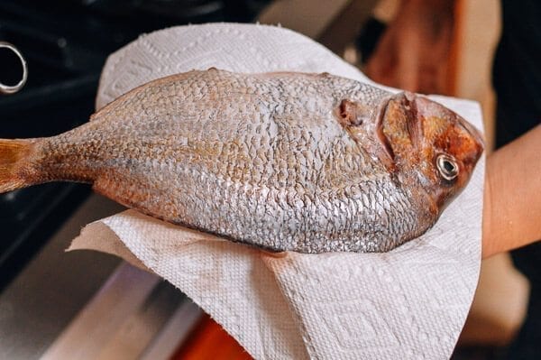 Pan Fried Fish - Chinese Whole Fish Recipe, by bmeteor.aiodimecu.cf