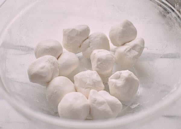 Tang Yuan (Sweet Rice Balls with Black Sesame Filling), by bmeteor.aiodimecu.cf