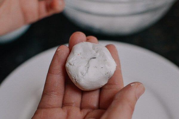Tang Yuan (Sweet Rice Balls with Black Sesame Filling), by bmeteor.aiodimecu.cf