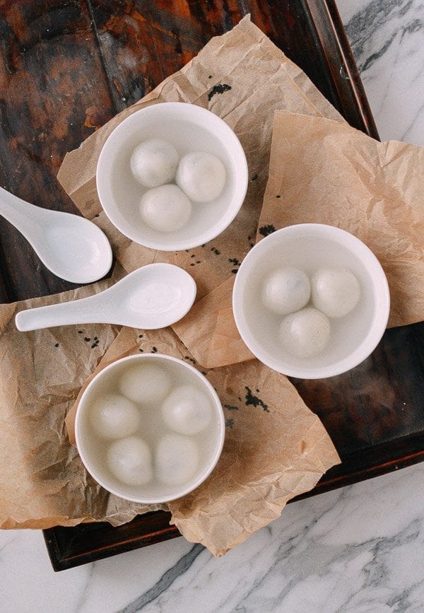 Tang Yuan (Sweet Rice Balls with Black Sesame Filling), by bmeteor.aiodimecu.cf