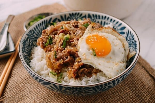 Gyudon (Japanese Beef & Rice Bowls), by bmeteor.aiodimecu.cf