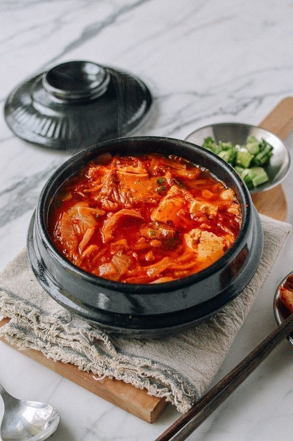 Kimchi Stew (Kimchi Jigae), by bmeteor.aiodimecu.cf