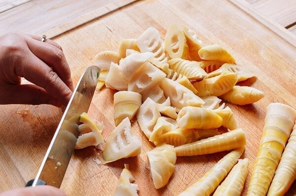 Braised Spring Bamboo Shoots (油焖笋), by bmeteor.aiodimecu.cf