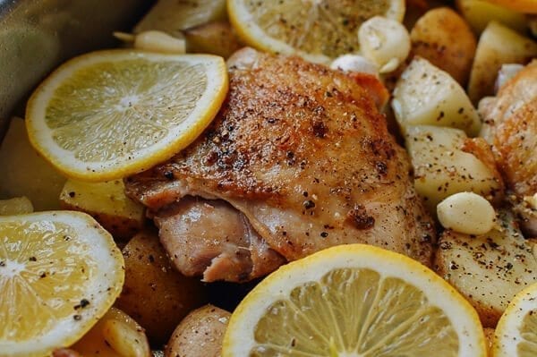 Roasted Lemon Chicken Thighs with Potatoes, by bmeteor.aiodimecu.cf