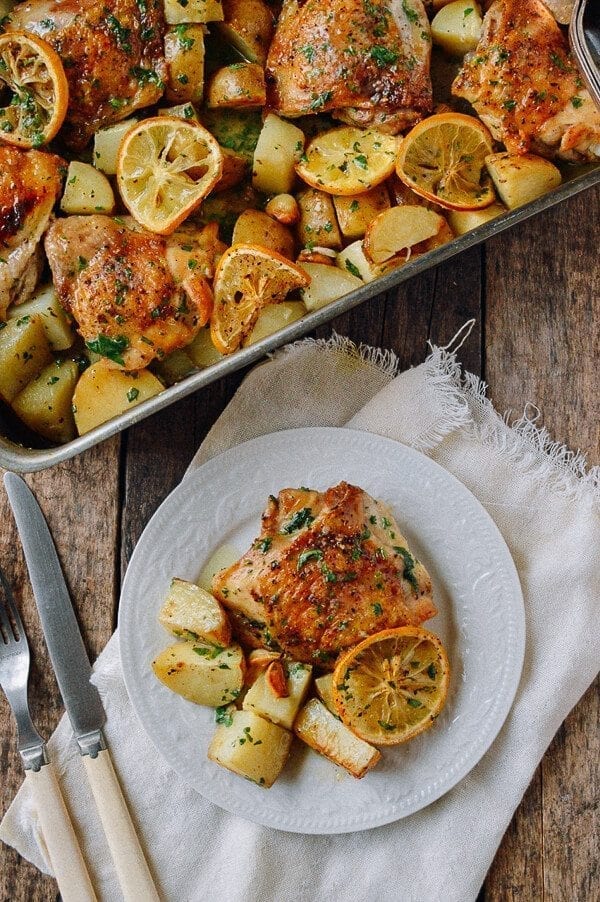 Roasted Lemon Chicken Thighs with Potatoes, by bmeteor.aiodimecu.cf