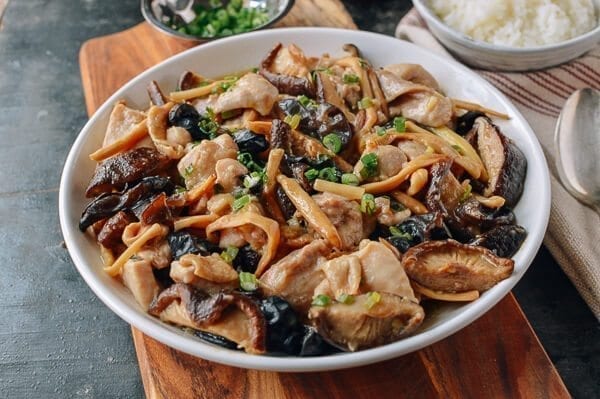 Steamed Chicken with Mushrooms & Dried Lily Flowers, by bmeteor.aiodimecu.cf