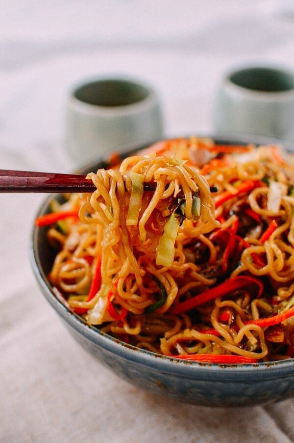 Bowl of Chicken Yakisoba, by bmeteor.aiodimecu.cf