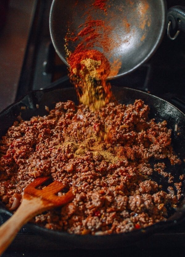 A Beef & Cheese Empanada Recipe: Baked OR Fried, by bmeteor.aiodimecu.cf