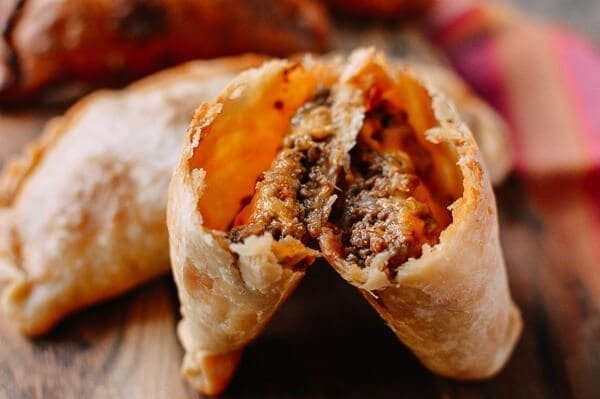 A Beef & Cheese Empanada Recipe: Baked OR Fried, by bmeteor.aiodimecu.cf
