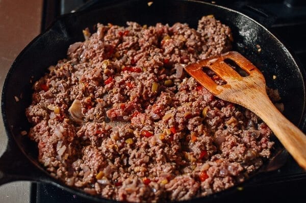 A Beef & Cheese Empanada Recipe: Baked OR Fried, by bmeteor.aiodimecu.cf