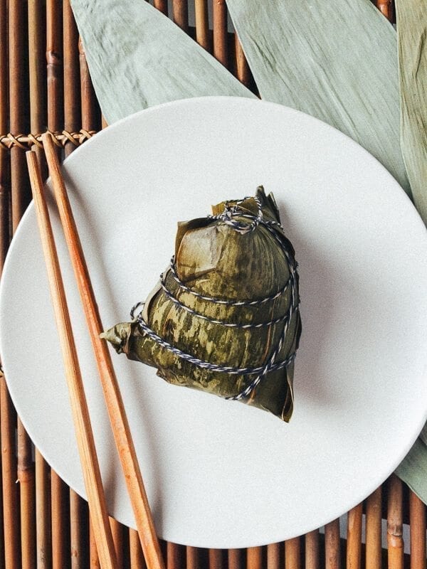 zongzi on a plate by bmeteor.aiodimecu.cf