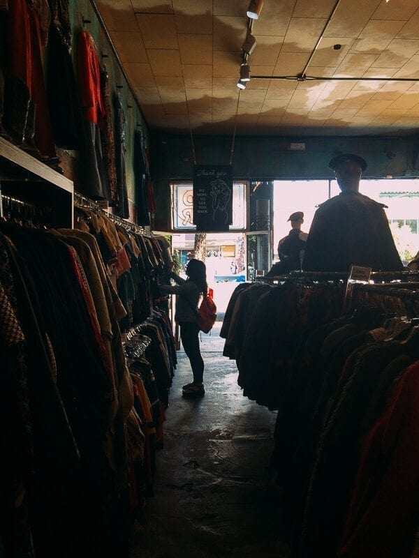 Vintage Shopping, by bmeteor.aiodimecu.cf